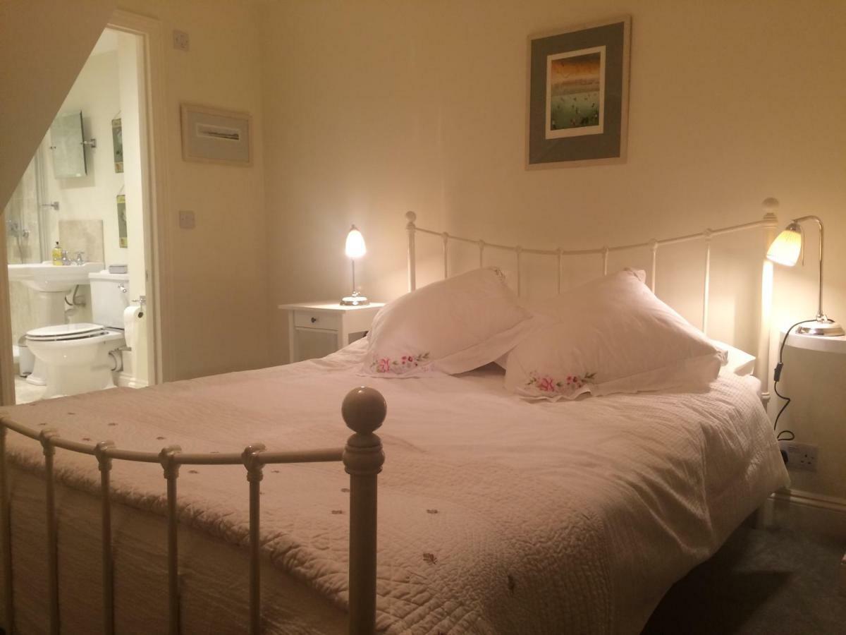 Old Station Gardens, Sw London Bed and Breakfast Teddington Exteriör bild